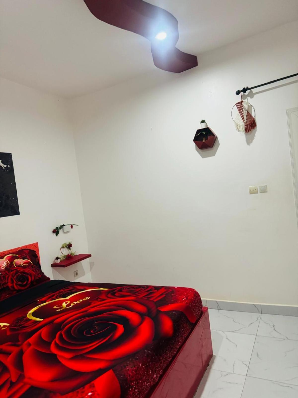 Grace House Jacuzzi Bed and Breakfast Saly Portudal Exteriör bild