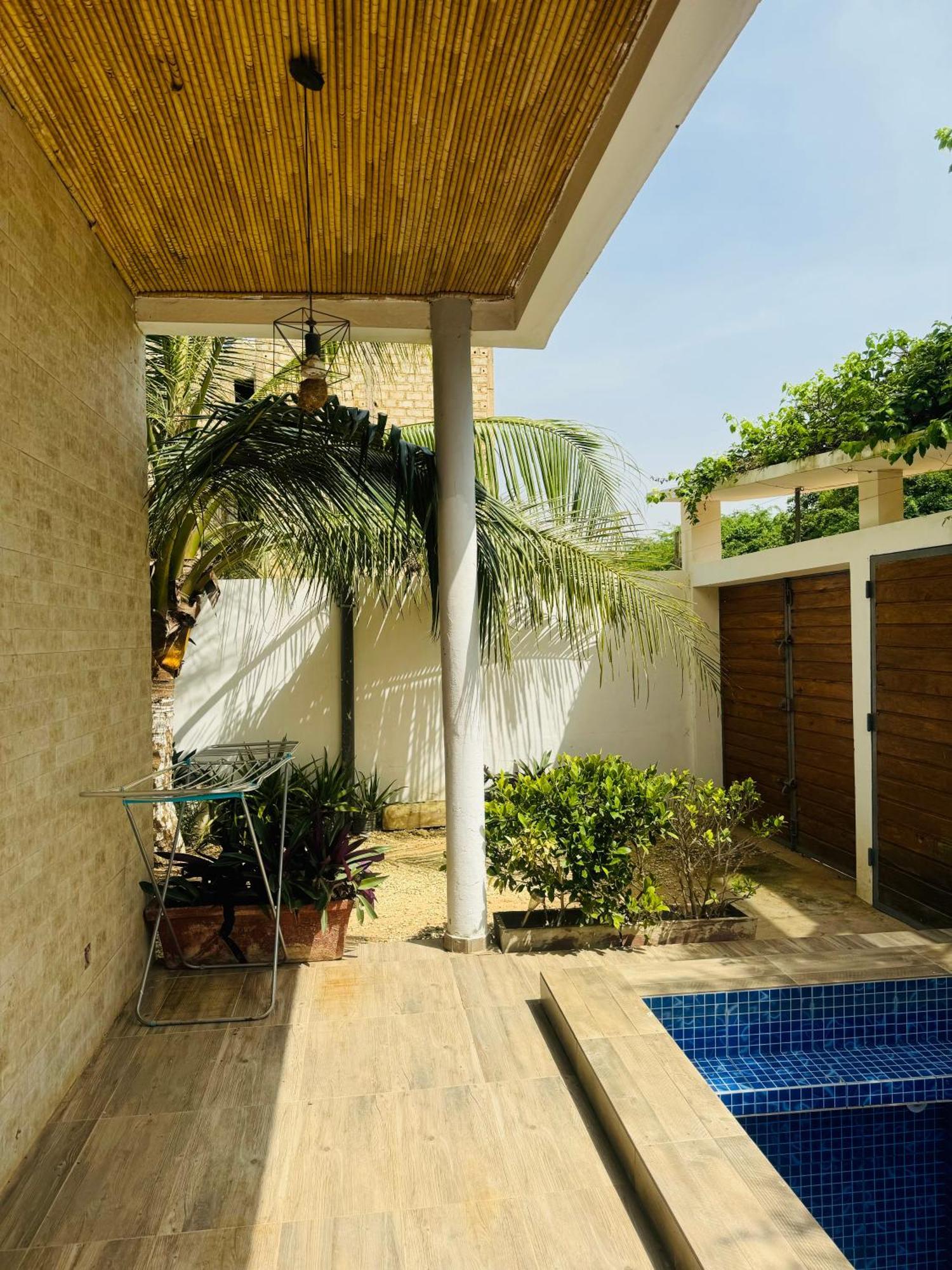 Grace House Jacuzzi Bed and Breakfast Saly Portudal Exteriör bild